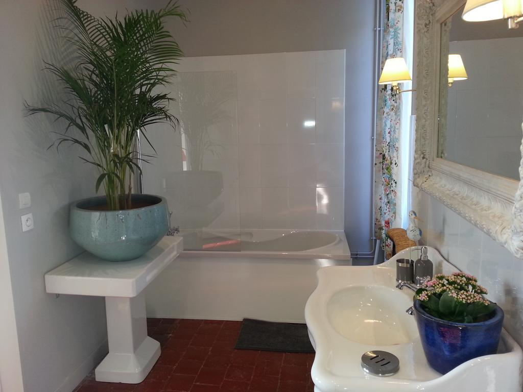 Chambres D'Hotes Les Francieres Vierzon Room photo