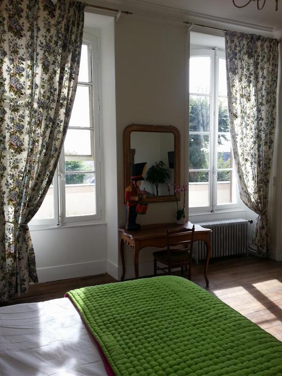 Chambres D'Hotes Les Francieres Vierzon Room photo
